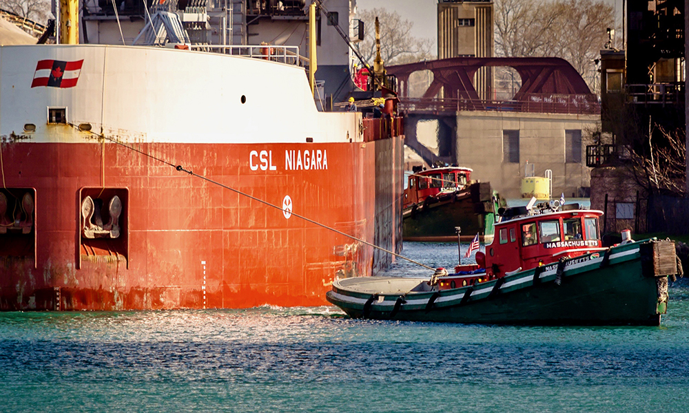 03 - 40550129_tugs_massachusetts_and_florida_-_chicago_-_csl_niagara_2016_cbdouglas-lo-res